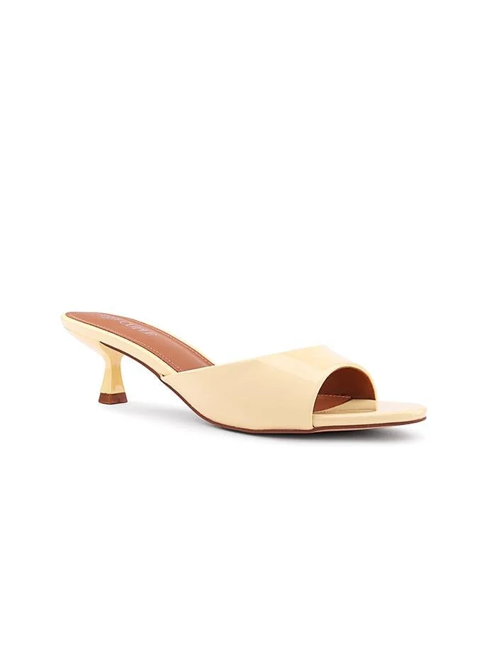 كابلي صنادل نسائية بكعب منزلقة